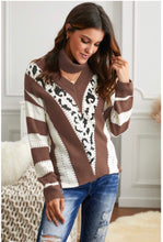 Load image into Gallery viewer, White &amp; Brown Sweater